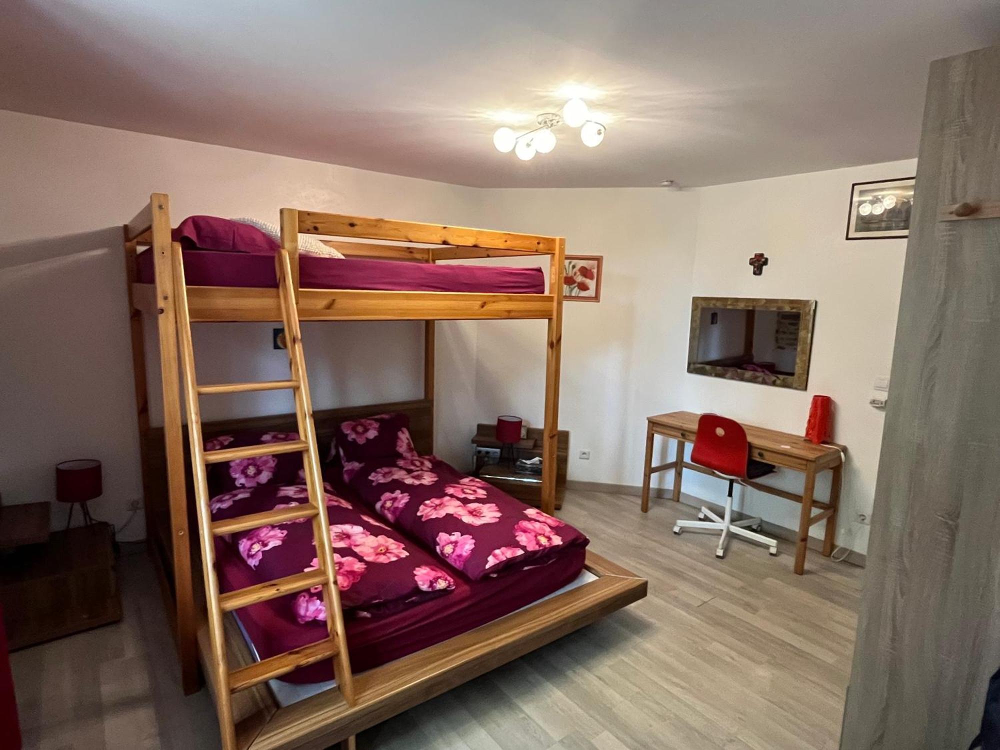 Couleurs De La Vie - Chambres D'Hotes Et Gite Cormatin Phòng bức ảnh