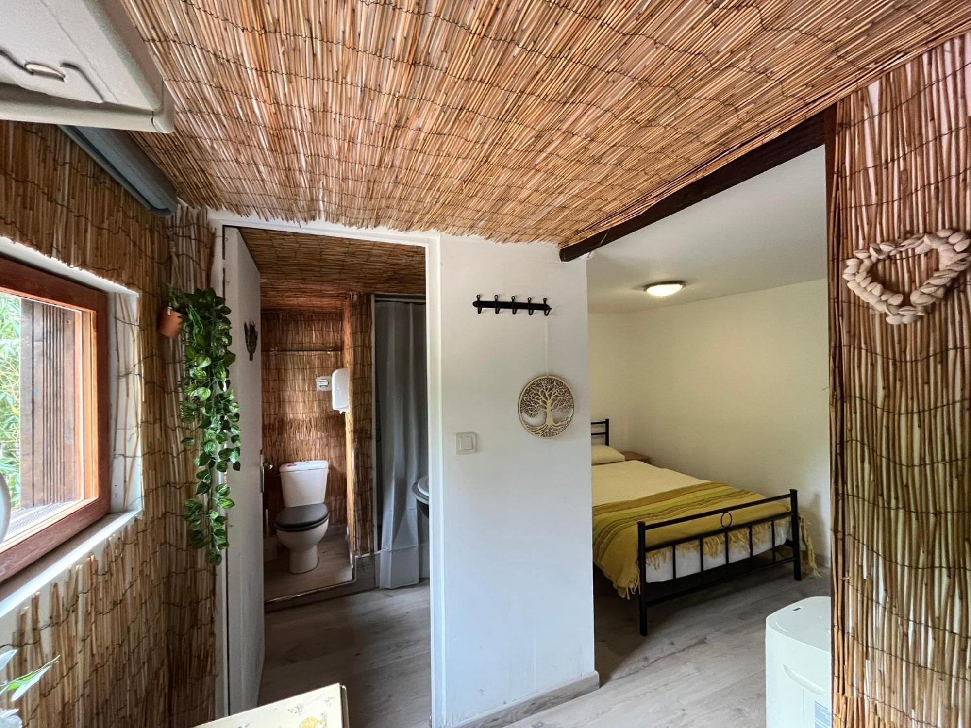 Couleurs De La Vie - Chambres D'Hotes Et Gite Cormatin Phòng bức ảnh